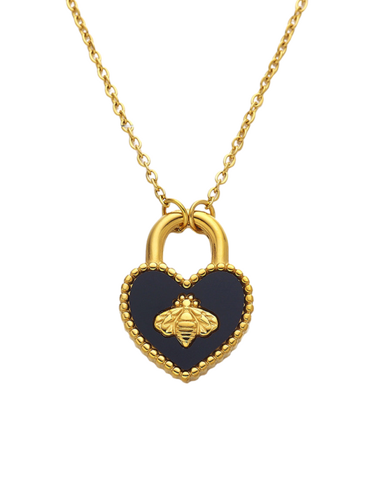 QUEEN NOIR NECKLACE